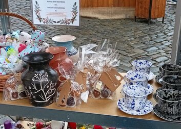 Přijďte na punč na náš stánek